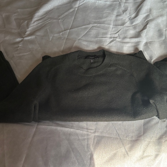 Banana Republic Other - Banana Republic Men's Dark Gray Crewneck Sweater